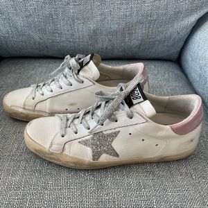 Golden Goose Superstars, low tops, worn a few times, great condition! Sz 39/9